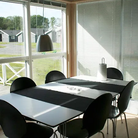 6 Person In Gudhjem-by Traum